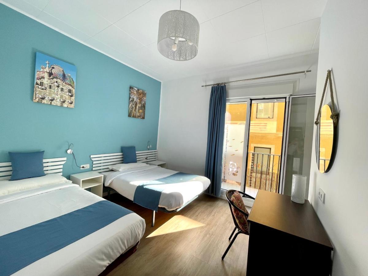 Pension Bertolin Barcelona Exterior photo