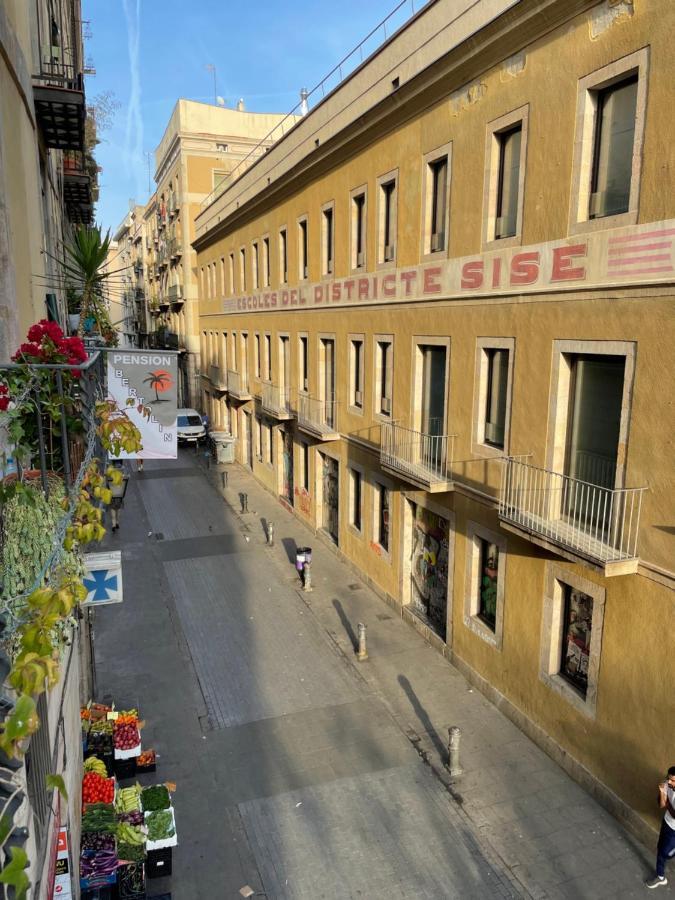 Pension Bertolin Barcelona Exterior photo