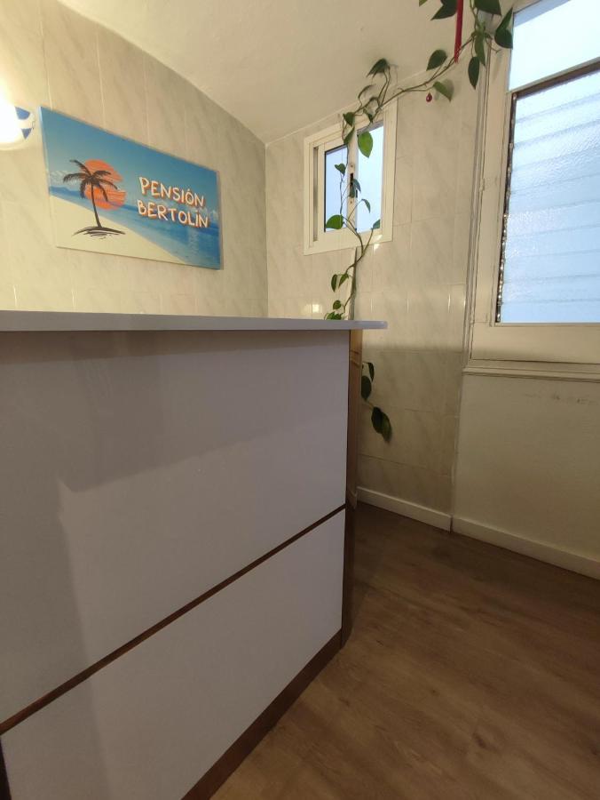 Pension Bertolin Barcelona Exterior photo