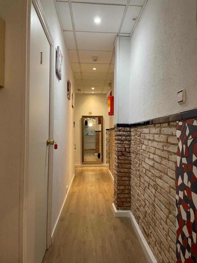 Pension Bertolin Barcelona Exterior photo