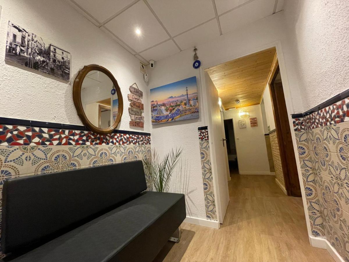 Pension Bertolin Barcelona Exterior photo